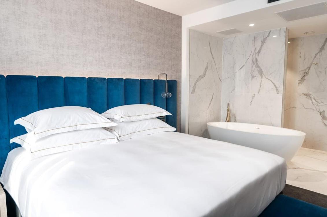 Hotel Elegans Brdo 4*