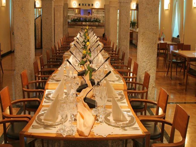 Elegans Brdo Hotel